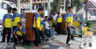 Yang ditampilkan di sini adalah iklan lowongan yang sesuai dengan kueri anda. Mulai 1 September Ap Ii Gratiskan Jasa Porter Di Bandara Soekarno Hatta Aktual Cerdas Terpercaya