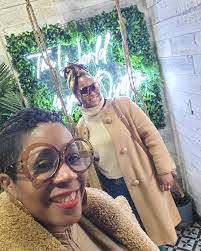 Keisha Farrell (@keishaiamhair) • Instagram photos and videos