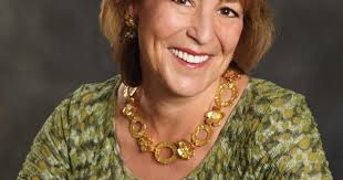 Julia Knight created her own style of tabletop accessories