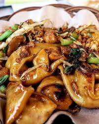 Pangsit goreng isi sayuran bisa menjadi pilihan camilan enak untuk keluarga. Resep Pangsit Goreng Viral Le Gino Yang Terkenal Popmama Com