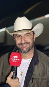 Locutor do rodeio @danielvinagrinho fala sobre sua trajetória