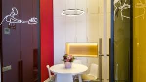Oriunde ai merge, sigur dai si de noi. Nou In Coresi Banking Mall Banca Transilvania Mall Banking Coresi Shopping Resort