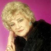 Donna Earls's Instagram, Twitter & Facebook