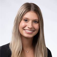 Yesterday I officially accepted a full time role with Medline Industries,  Inc. in their Finance Development Program! After an amazing summer  interning