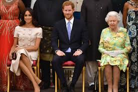 Harry and meghan's daughter, who was born in hospital in california on friday, weighed 7lb 11oz (3.4kg) and has been named after the family nickname for the queen, the baby's prince william and kate's official twitter account posted: 19we3ogdtw0c M