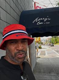 Tyree Nation has landed back in the CUSSSEEE!! 🍊🍊🍊 Connecting my Seed to  soil that cultivated the family that will leave an enduring Godly legacy!  Excited to check in at practice tomorrow @