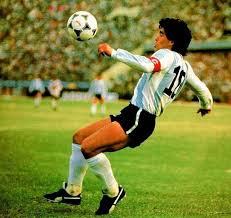 Apr 06, 2021 · sorteo copa liga profesional 2021: Pin De Juan Manuel En Diego Maradona Diego Maradona Futbol Futbol Argentino