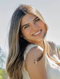 Teri Schafer's Instagram, Twitter & Facebook