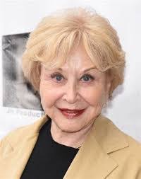 Michelle Learned's Instagram, Twitter & Facebook