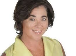 Carrie Lund's Instagram, Twitter & Facebook