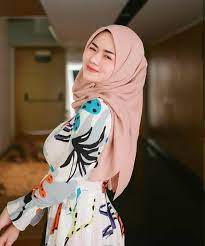 Image uploaded by fatima coeg. Ukhti Cantik Nonjol Hijab Chic Wanita Gaya Hijab