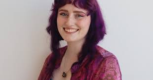 Elissa Moore's Instagram, Twitter & Facebook