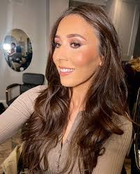 Heather Wildman's Instagram, Twitter & Facebook