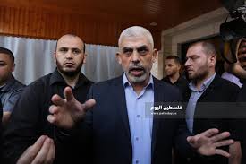 السنوار يعزي أحد قادة كتائب القسام. Ø±Ø³Ø§Ù„Ø© Ø§Ù„Ø³Ù†ÙˆØ§Ø± Ù„Ø£ØµØ­Ø§Ø¨ Ø§Ù„Ù‚Ø±Ø§Ø± ÙÙ„Ø³Ø·ÙŠÙ† Ø§Ù„ÙŠÙˆÙ…