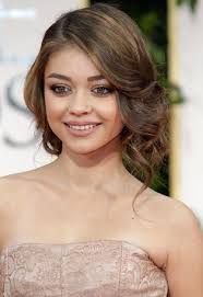Pin By Jaylynn Arias On Say I Do Celebrity Wedding Hair Medium Hair Styles Simple Prom Hair