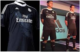 Real madrid 2014 2015 away long sleeve retro soccer jersey shirt football. Real Madrid Presento La Camiseta Disenada Por Un Japones Archivo Digital De Noticias De Futbol Futbolred
