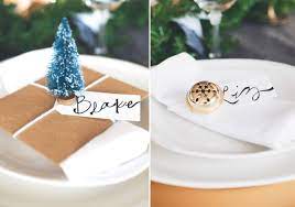 Holiday place cards are an elegant way to make your guest feel welcome and to avoid awkward situations. Two Simple Diy Christmas Place Cards Gimme Some Oven