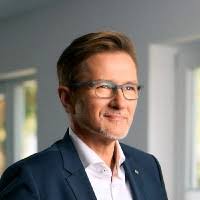 2300+ "Deckert" profiles