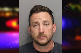 Josh Hanner's Instagram, Twitter & Facebook