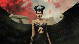 I made this headpiece for my halloween costume, and it turned out to be pretty sturdy after all the layers of work. Maleficent Mistress Of Evil Costume Designer Reveals Secrets Behind The Movie S Most Iconic Looks Entertainment Tonight