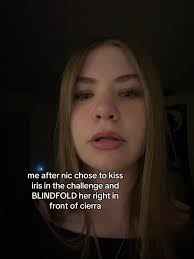 Iris and Zac Kiss Challenge