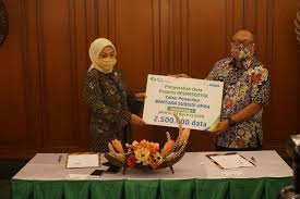 Indowooyang adalah produsen dan pengekspor produk yang terbuat dari ubi jalar. 5 Fakta Bantuan Subsidi Rp 600 000 Dijanjikan Cair 25 Agustus Hingga Ditunda Karena Alasan Data Halaman All Kompas Com