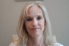 Leamington school bus company says it's a constant cycle of hiring,  training drivers