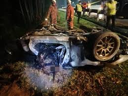 The cause of the accident is being investigated by the faa and the national transportation safety board. Duo Killed After Sports Car Bursts Into Flames In Accident The Star