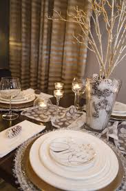 Snow White Silver Gold Pinecones Christmas Table Setting 2013 Christmas Table Christmas Table Decorations Gold Christmas Decorations