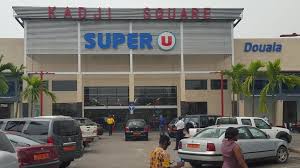 Super u grand bay, belle rose, flacq and u express cap tamarin accompany you in your daily life to help you benefit with the best promotions. Special Afrique Yves Petitpas President De U Export En Charge Des Magasins U Dans Les Dom Tom Et A L Etranger La Distribution Lineaires