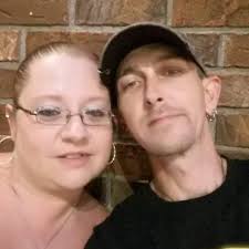 This thing might be messy but sooo good! Smashed bear topped with our  homemade chili, slaw, pulled pork, bbq sauce, lettuce tom, and onions! Take  it up a notch and add jalapeños