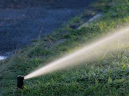 Gartensprinkler, verbesserte version des rasenbewässerungssystems, um 360 ° drehbarer sprinkler, mit schlauchanschluss zum schnellen anschluss an den sprinkler, geeignet zum bewässern von pflanzen Bewasserungssysteme Fur Den Garten