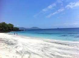 Bali White Sand Beach That Still Hidden Prasi Beach Karangasem White Sand Beach Bali Bali Tours White Sand Beach
