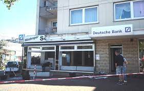 Die kurse und / oder bewertungen zum basiswert entsprechen regelmäßig nicht den an oder von der in den endgültigen bedingungen der wertpapiere angegebenen referenzstelle veröffentlichten kursen oder bewertungen. Polizei Bochum Geldautomatensprengung Geldautomatensprengung In Wattenscheid Wattenscheid
