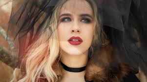 Embrace the Magic of Small: A Holiday Guide to Shopping Local