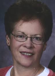 Elaine Snyder's Instagram, Twitter & Facebook