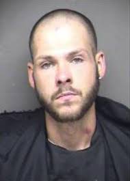 Man wanted for credit card theft, fraud