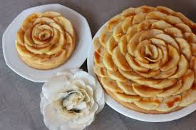 Le Sable Aux Pommes A La Vanille Et Au Caramel Au Beurre Sale Recette Dessert Pomme Recettes De Cuisine Patisserie Gourmandise