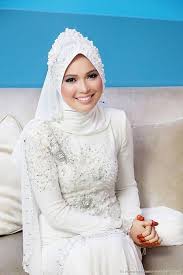 On this joyous occasion, everything has to be perfect for the muslim bride and groom like venue, catering, wedding photography, and, most importantly, the wedding dress. Hijab Wedding Dresses 30 Islamic Wedding Dresses For Brides