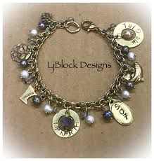 Immergi i pendenti in cristallo nella. Minnesota Girl Charm Bracelet By Ljblock Designs