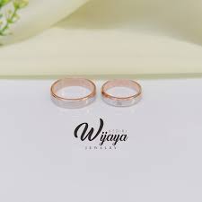 Pertimbangan itu mencakup model, harga, dan desain cincin. Kenali Harga Cincin Tunangan Dari Sisi Bahannya