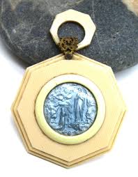 Ancienne Medaille De Berceau De Lourdes