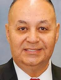 Lino Cortes's Instagram, Twitter & Facebook