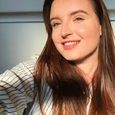 Abby Jayne Davidson (@AJayDavidson)