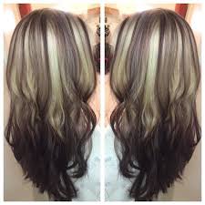 Reverse Ombre Black And Blonde Hair Reverse Ombre Shiny Blonde To Brown With Red Highlights Balayage Reverse Ombre Hair Balayage Hair Blonde Long Balayage Hair Caramel