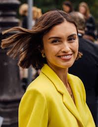 Tendance coiffure 60 ans 2018 modele de. Les Plus Beaux Carres Courts Elle