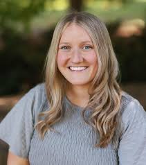 Elizabeth Theis • Realtor®️ (@elizabethsells_kc) • Instagram photos and  videos