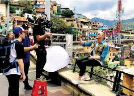 Share yehh yehh yah l o c o escrito yah hsa yahh sacandola del estadio como siempre bebe he. Loco Escrito Lauft Es In Kolumbien Pressreader