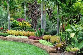 40 Fresh Tropical Garden Ideas With House Plants Homiku Com Tropical Landscape Design Tropical Garden Tropical Landscaping
