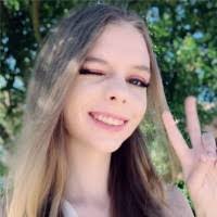 Aurora Roach's Instagram, Twitter & Facebook